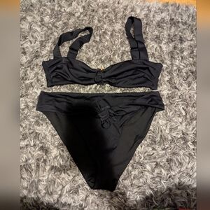 Vestique Black Women's Bikini Set
